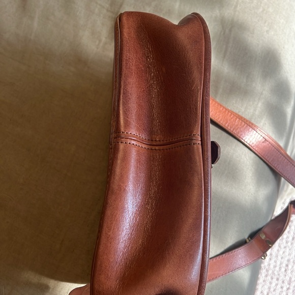 Brown Leather Crossbody Bag with Flap Closure - Picture 8 of 11